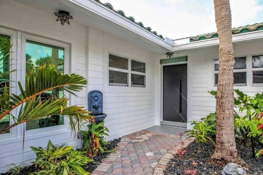 Swaying Palm Beach House Fort Lauderdale Exterior photo